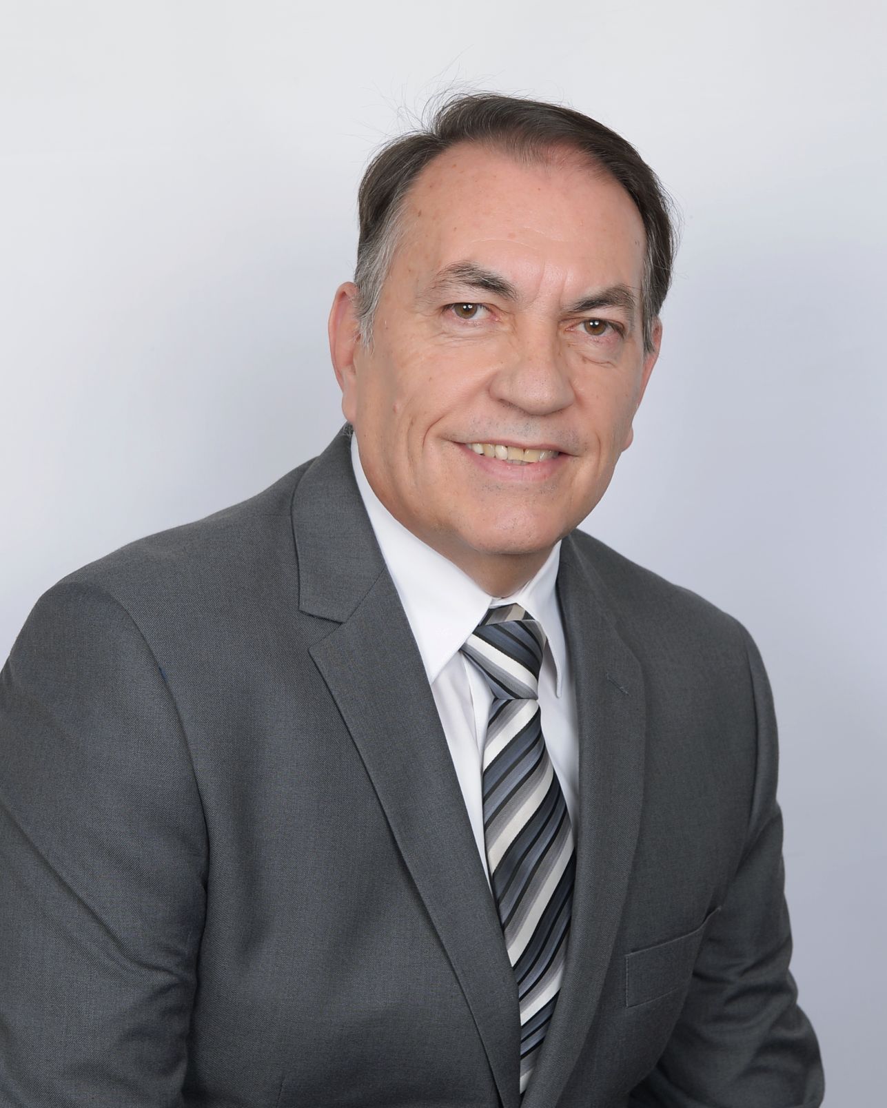 Jorge Fernandez joins Farmers Insurance Group